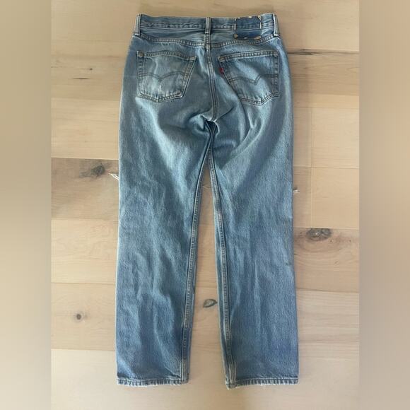 VTG Y2K Levi's 501 Jeans Size 30 W Distressed MED Wash Thrashed Destroyed Denim - Picture 4 of 15